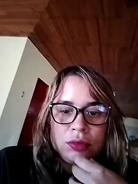 LINDAHALLS online show from July 4, 9:21 pm