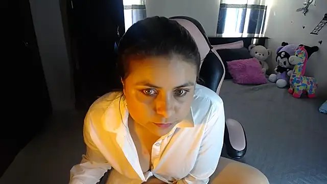 Snapshot of violeta_campbell chatting on October 21, 7:40 pm violeta campbell online show from October 21, 7:40 pm