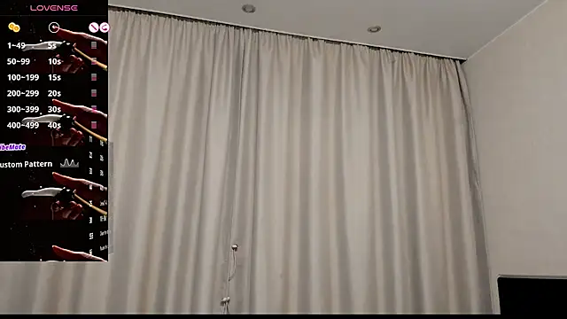 AlanaBrox online show from April 3, 7:56 pm