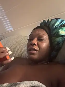 TilaTotti online show from December 13, 7:53 pm