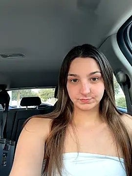 DoriDeluxe66 online show from November 1, 3:49 pm