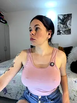 carolina16love online show from November 8, 9:20 pm