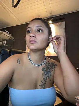 Emiily W online show from November 8, 2:33 pm