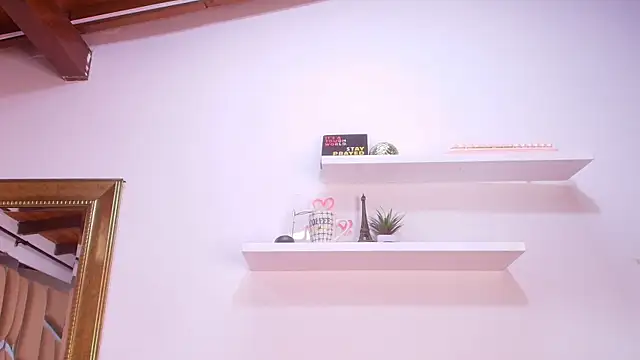 naia blessed online show from September 17, 7:23 pm