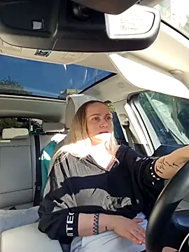 Bondgirl 013 online show from October 4, 12:55 pm