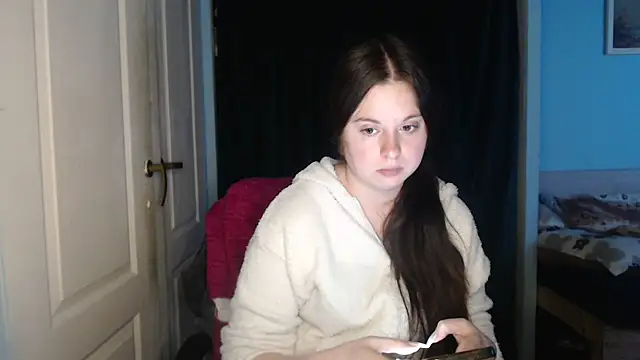 ryhhnnagold99 online show from March 15, 6:10 pm