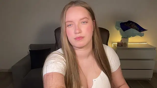 EvaMaddison online show from July 11, 9:26 pm
