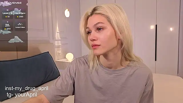 MyApril online show from November 21, 8:33 pm