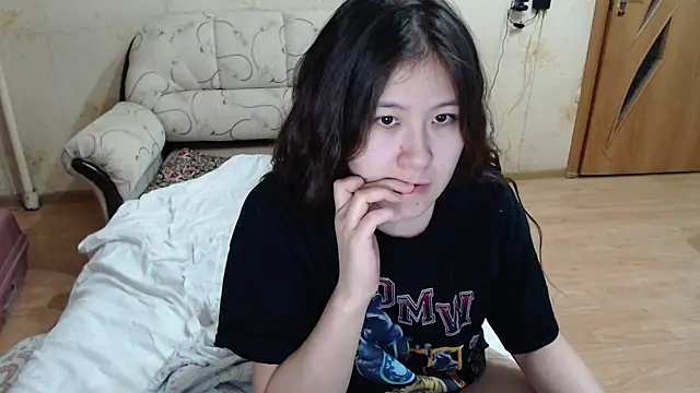 Riz girl online show from March 17, 6:45 pm