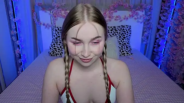 LilyStarlight online show from April 9, 5:10 am