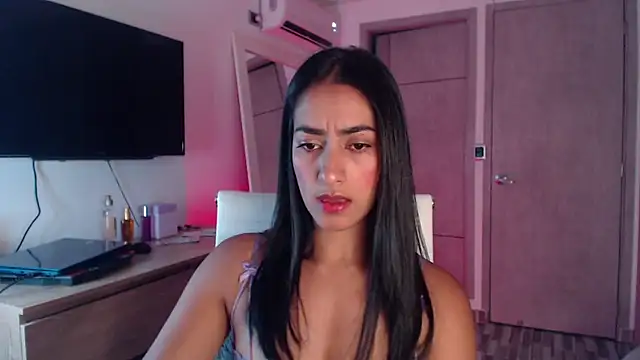 Brown skin11 online show from November 8, 9:53 pm