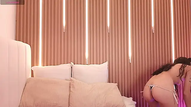 KimSensual  online show from March 18, 1:38 pm