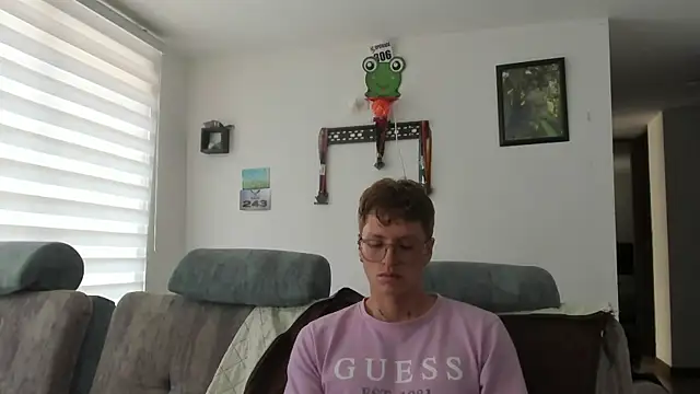 Snapshot of A_sexy_couple__ chatting on September 22, 5:55 pm A sexy couple   online show from September 22, 5:55 pm