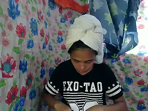 PinaySkinnyGirl online show from January 12, 5:56 am