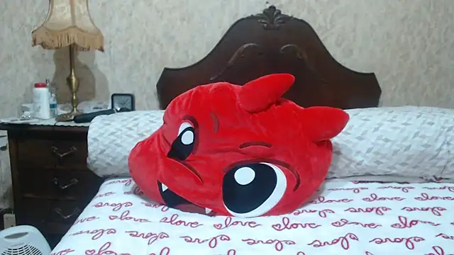 fabiolagg online show from March 29, 8:02 am