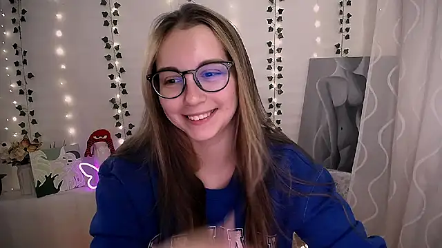 Snapshot of SweetPrincess_ chatting on October 23, 5:57 am SweetPrincess online show from October 23, 5:57 am