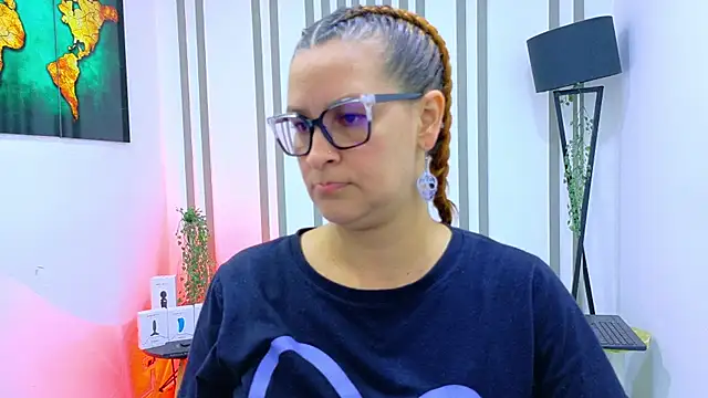 Britney taylor  online show from November 21, 8:55 pm