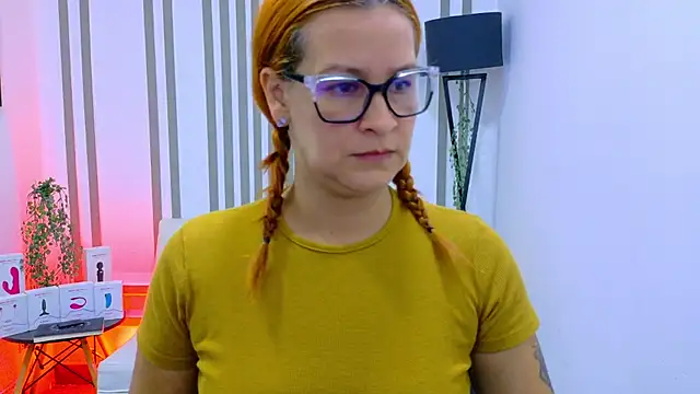 Britney taylor  online show from November 7, 1:11 am