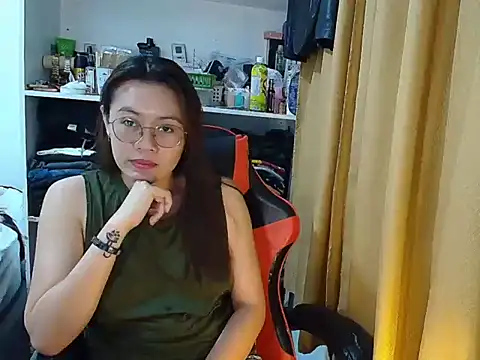 crizzybel online show from February 28, 7:02 pm