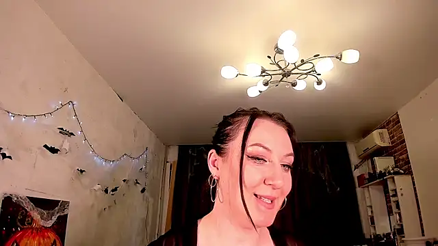 Mira Xo  online show from October 29, 1:04 pm