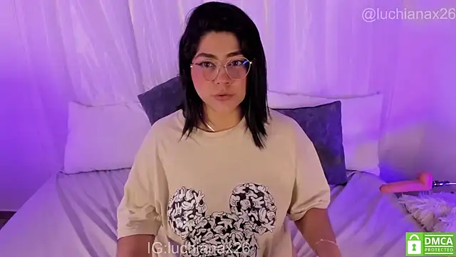 lucy26  online show from February 7, 4:05 am