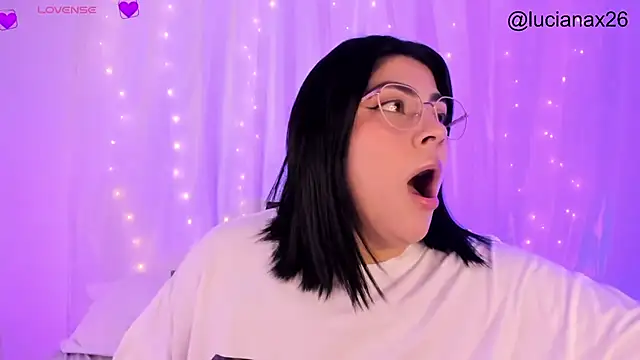 lucy26  online show from November 6, 3:12 am