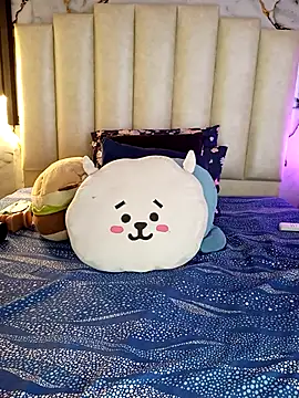 mollieblue69 online show from March 30, 1:33 pm