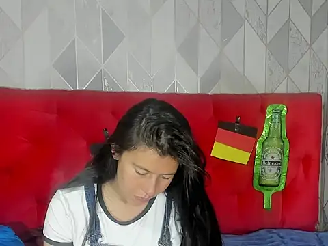 sandyquinnxx online show from October 4, 8:13 pm