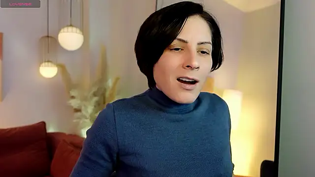 LorenDaze online show from February 16, 1:44 pm