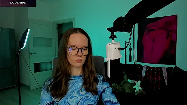 SharkyBaby online show from March 24, 5:18 pm