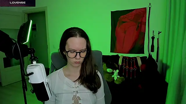 SharkyBaby online show from April 18, 7:29 pm