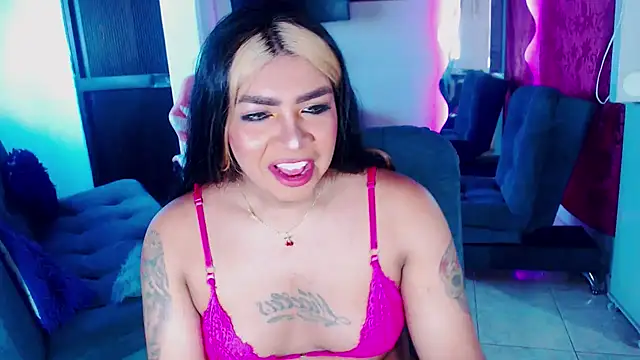 violet bigcock774 online show from October 21, 7:29 pm