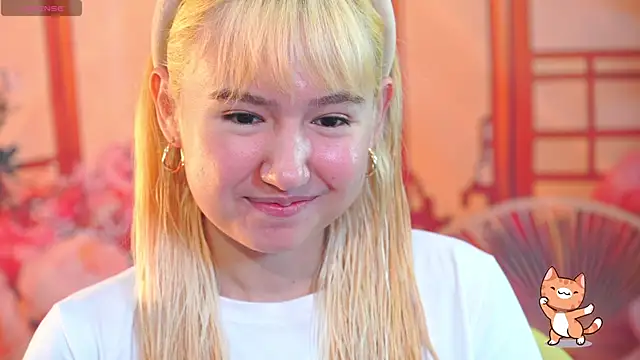 Pinkie Princes online show from December 1, 3:10 am