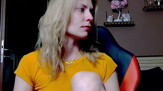 karo123421 online show from December 13, 9:21 pm