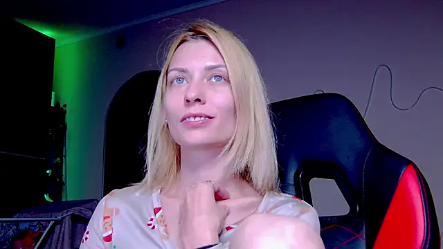 karo123421 online show from October 5, 8:47 pm