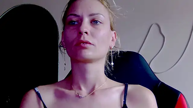 karo123421 online show from November 15, 10:16 am