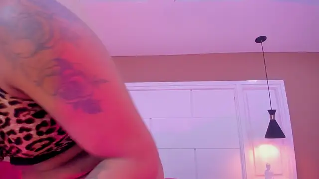 SilvanaCapelli online show from October 28, 5:13 am