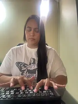 kendall 52 online show from April 11, 3:48 pm