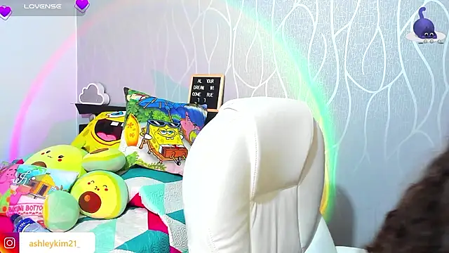 AshleyKim  online show from March 19, 12:48 am