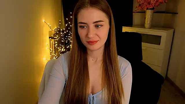 Adelyna Bird online show from March 20, 8:19 am