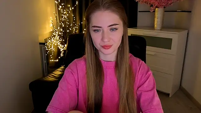 Adelyna Bird online show from February 12, 7:21 am