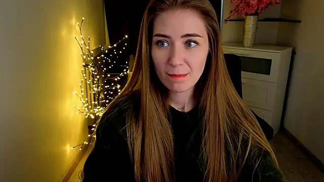 Adelyna Bird online show from April 3, 6:44 am