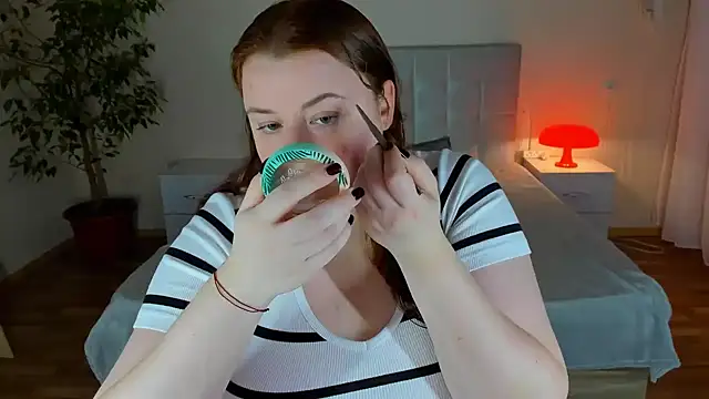 PolinaSalvatore online show from December 17, 6:12 pm