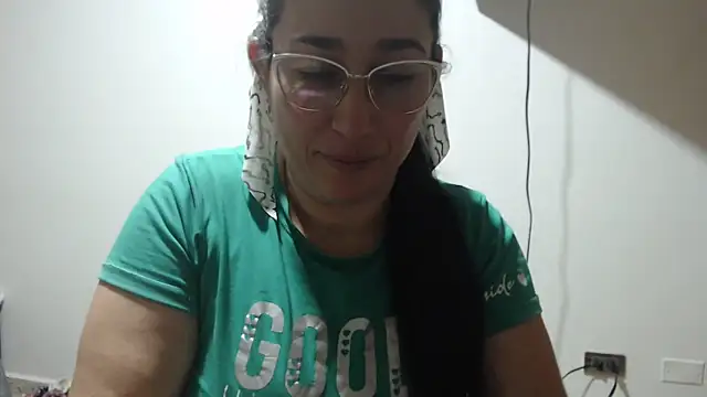 andreaisis2 online show from April 15, 1:50 am