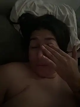 andreaisis2 online show from April 19, 6:54 pm