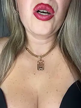 Kittenforyou online show from February 12, 2:19 pm