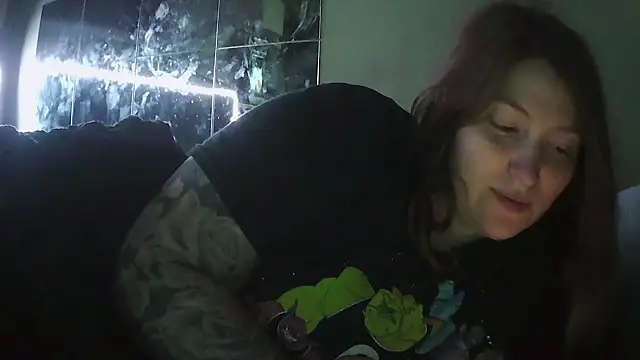 Angelk43 online show from April 25, 4:15 am