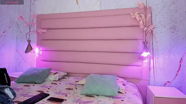 IvySanders1 online show from November 12, 1:31 pm