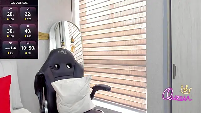 EmmaFerrary online show from January 13, 4:11 pm