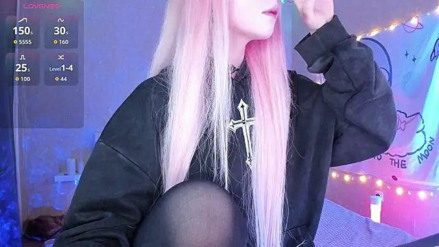 Misty Shadow online show from November 15, 9:49 pm